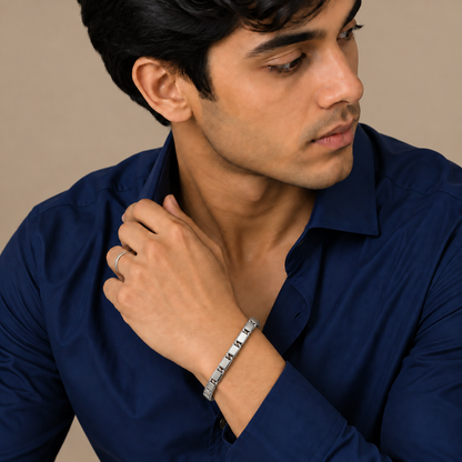 The Contour Bracelet