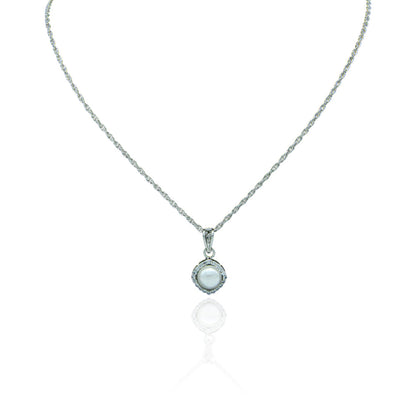 Crowned Pearl