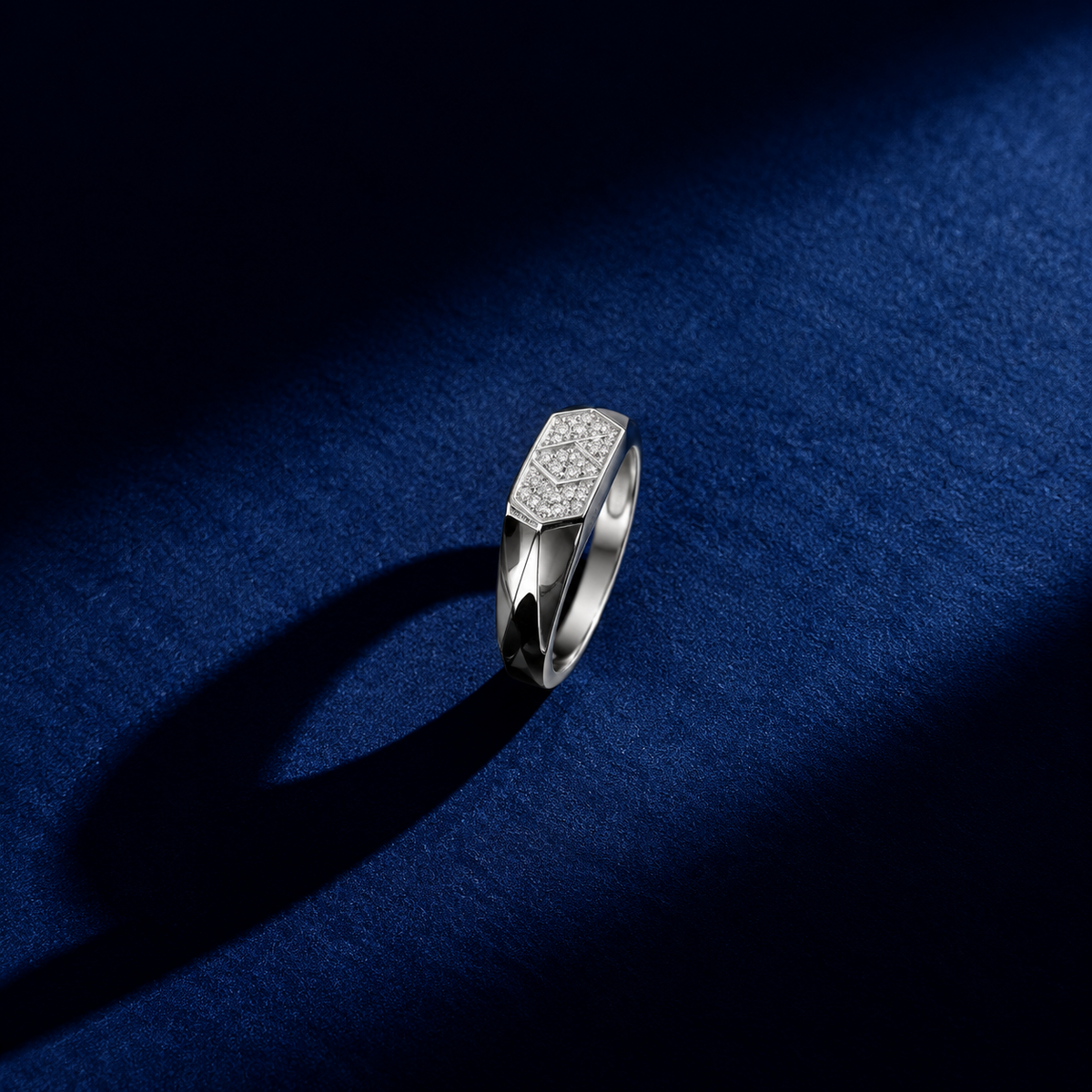 Crown Detail Silver Ring
