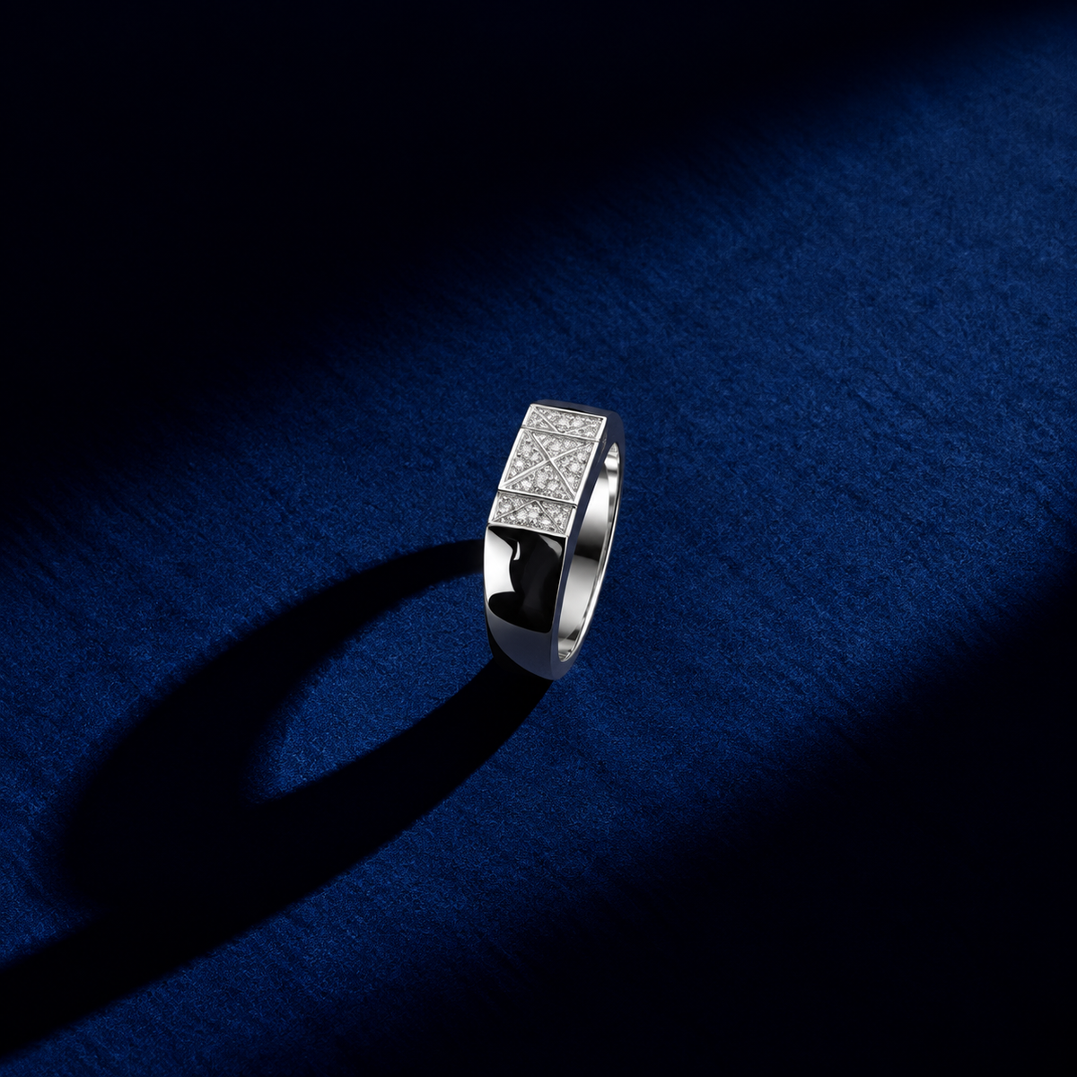 Contemporary Luxe Silver Ring